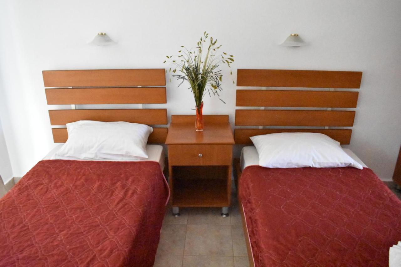 Casa De Kyra Ladiko Hotel